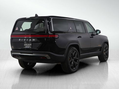 Used 2023 Rivian R1S Adventure image 5