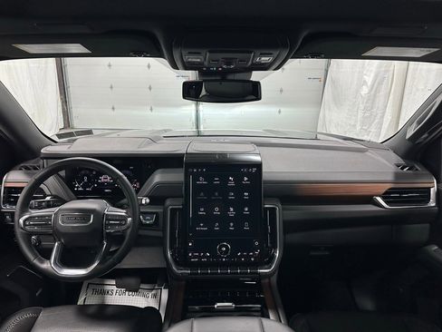 Used 2025 GMC Yukon XL Denali w/ Sun & Power Step Package image 37