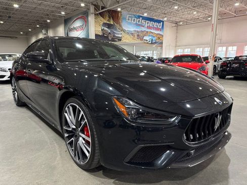 Used 2022 Maserati Ghibli Trofeo image 1