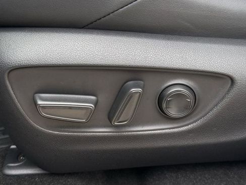 Used 2023 Toyota RAV4 XSE AWD/4WD image 30