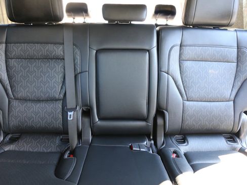 Used 2023 Toyota Sequoia Limited image 31