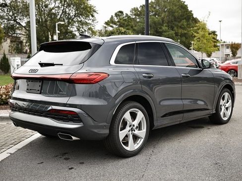 New 2025 Audi Q5 Prestige image 7