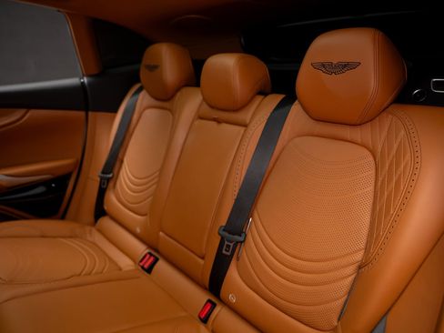 Used 2023 Aston Martin DBX AWD/4WD image 66