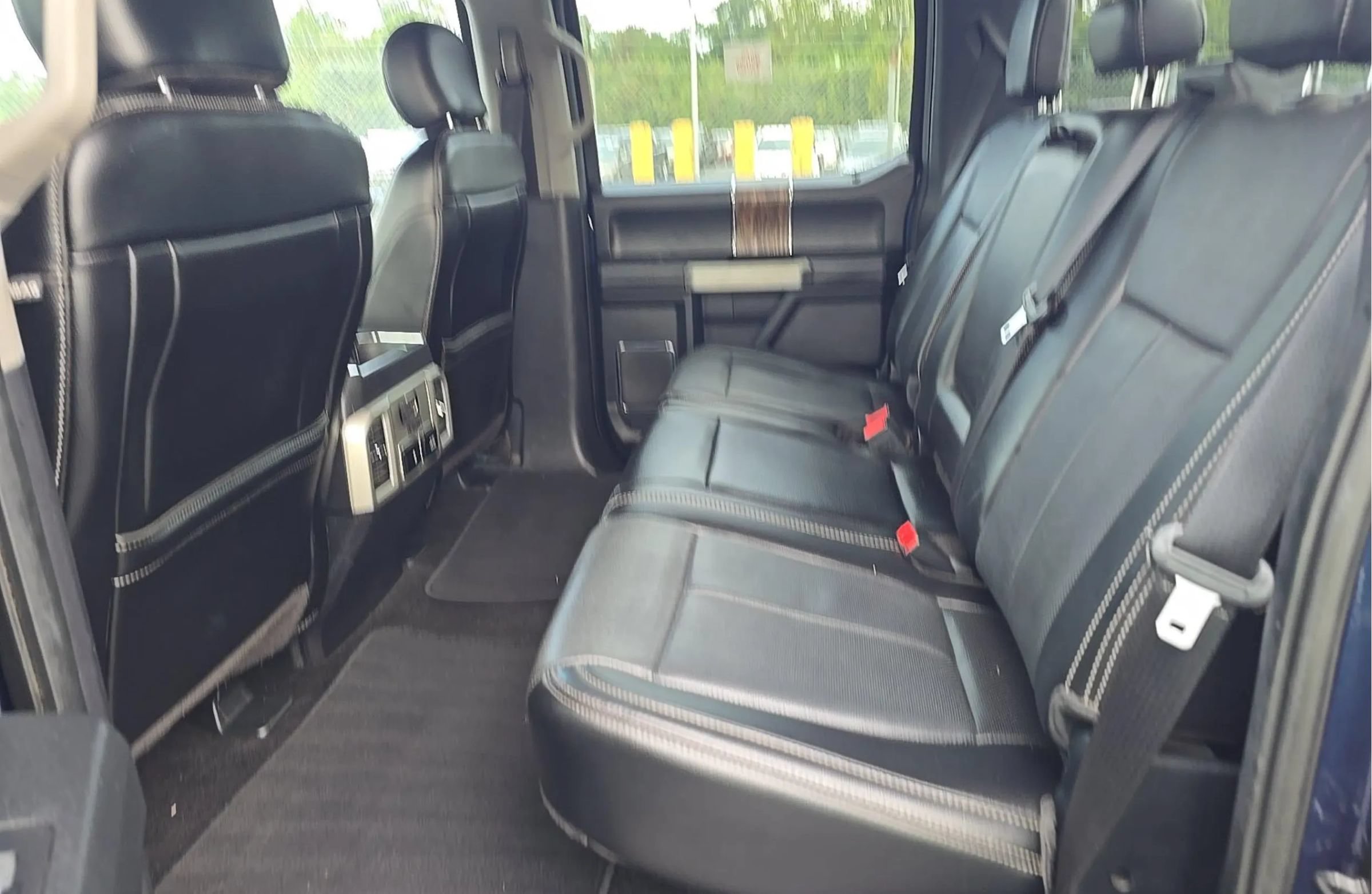 Used 2018 Ford F150 Lariat w/ Equipment Group 502A Luxury AWD/4WD image 18