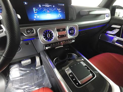 Used 2025 Mercedes-Benz G 550 image 15
