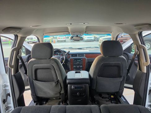 Used 2008 Chevrolet Tahoe LT w/ Convenience Package 1 RWD image 24