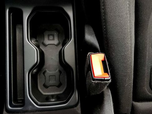 Used 2021 Jeep Renegade Latitude w/ Convenience Group AWD/4WD image 34