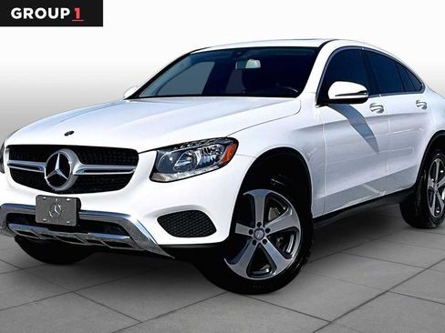 Used 2017 Mercedes-Benz GLC 300 4MATIC Coupe image 1