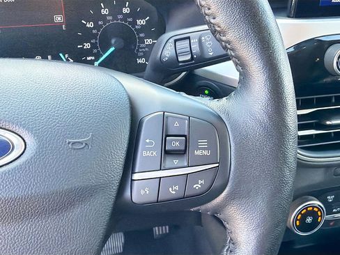 Used 2020 Ford Escape SEL image 39