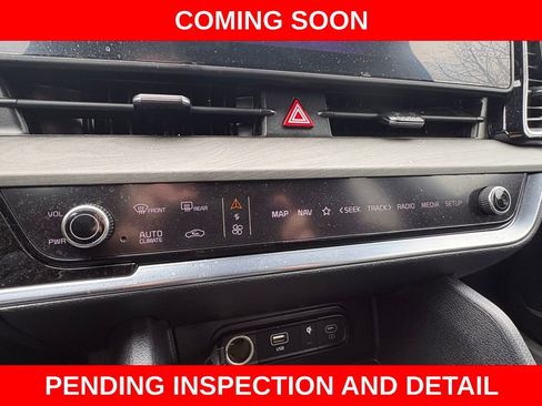 Used 2025 Kia Sportage X-Line w/ Premium Package image 23