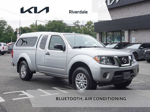 Used 2014 Nissan Frontier SV AWD/4WD image 1