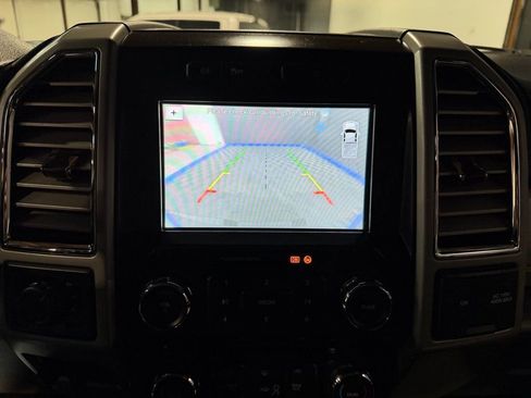 Used 2017 Ford F350 Lariat w/ Chrome Package image 17