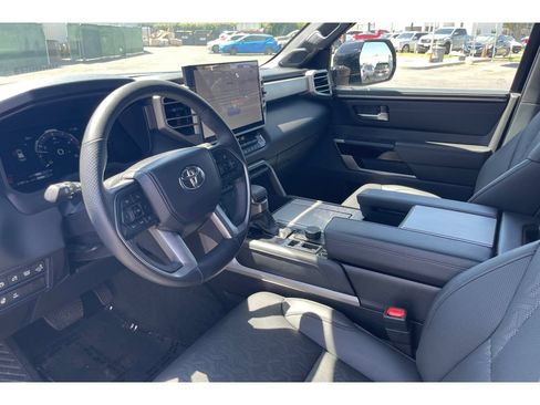 Used 2025 Toyota Sequoia Limited w/ Tow Technology Package AWD/4WD image 10