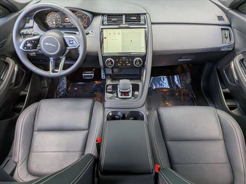 Certified 2024 Jaguar E-PACE R-Dynamic SE AWD/4WD image 19