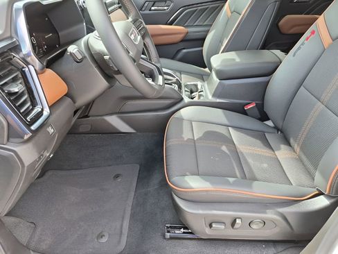 New 2026 GMC Canyon AT4 image 31