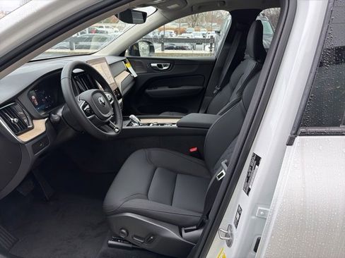 New 2026 Volvo XC60 B5 Plus w/ Climate Package image 9