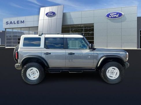 Used 2023 Ford Bronco Heritage Edition AWD/4WD image 2