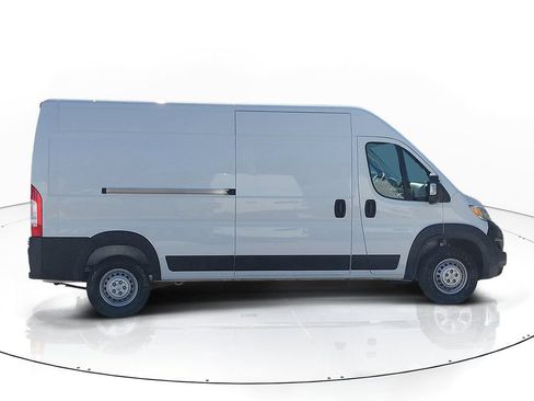 Used 2025 RAM ProMaster 2500 w/ Convenience Group FWD image 5