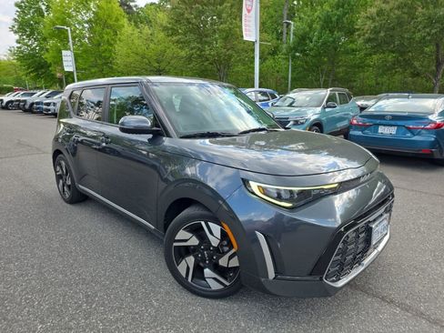 Used 2023 Kia Soul GT-Line w/ GT-Line Technology Package image 3