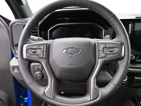 Used 2025 Chevrolet Silverado 1500 ZR2 w/ Technology Package image 17