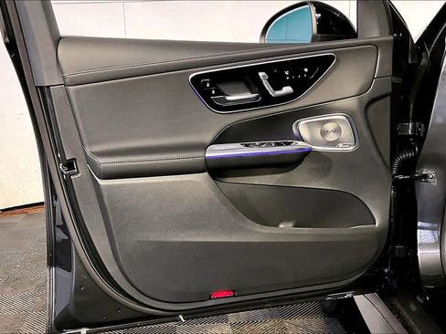 New 2026 Mercedes-Benz GLC 300 4MATIC image 11