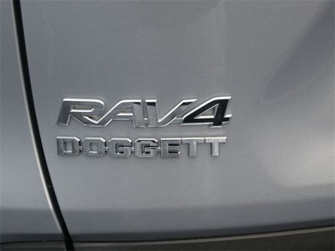 Certified 2022 Toyota RAV4 LE image 16