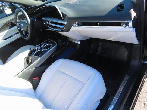 Used 2024 Cadillac Lyriq Luxury w/ LPO, Floor Liner Package AWD/4WD image 45
