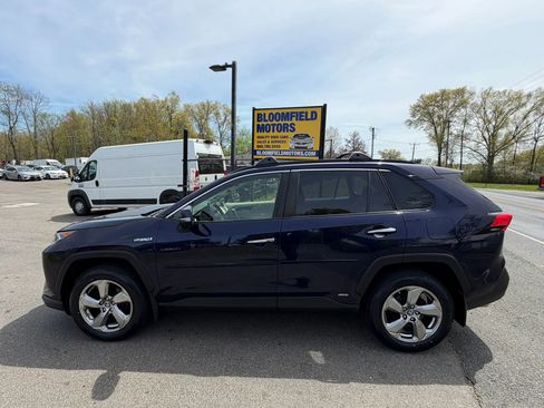 Used 2019 Toyota RAV4 Limited AWD/4WD image 8