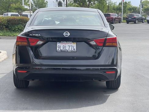 Used 2022 Nissan Altima 2.5 S FWD image 8