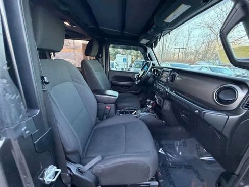 Used 2018 Jeep Wrangler Sport AWD/4WD image 20