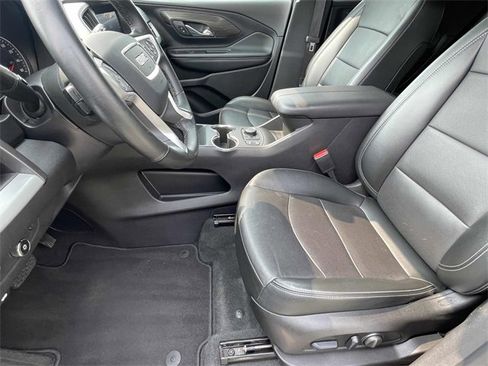 Used 2024 GMC Terrain SLT image 19