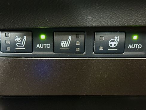 Used 2023 Lexus ES 350 F Sport w/ Accessory Package (Z2) image 22