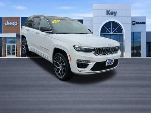 Certified 2023 Jeep Grand Cherokee Summit AWD/4WD image 8