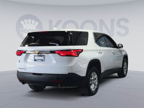 Used 2022 Chevrolet Traverse LS AWD/4WD image 11