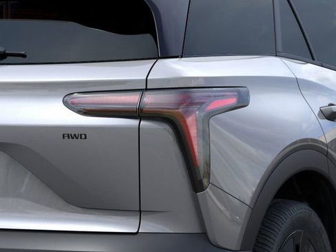 New 2025 Chevrolet Blazer EV LT AWD/4WD image 11