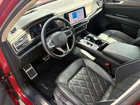 Used 2024 Volkswagen Atlas SEL Premium R-Line AWD/4WD image 16