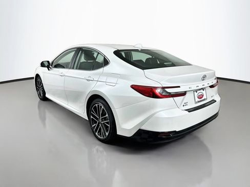 Used 2026 Toyota Camry XLE AWD/4WD image 7
