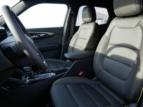 New 2025 Chevrolet TrailBlazer ACTIV w/ Convenience Package image 4