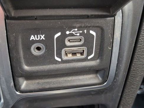 Used 2020 Jeep Wrangler Unlimited Sahara AWD/4WD image 21