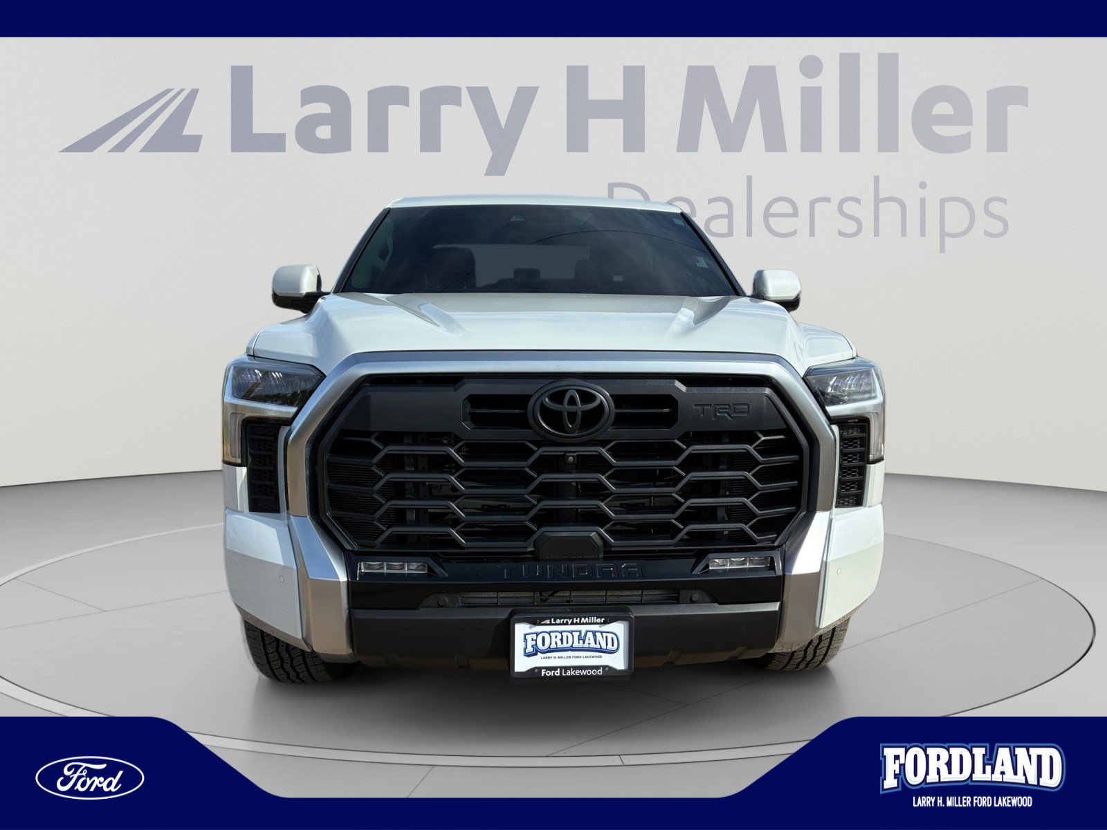 Used 2023 Toyota Tundra Limited w/ TRD Off-Road Package AWD/4WD image 8