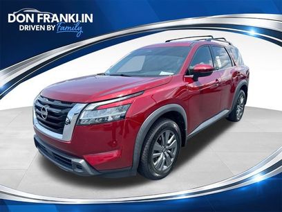 Certified 2022 Nissan Pathfinder SV