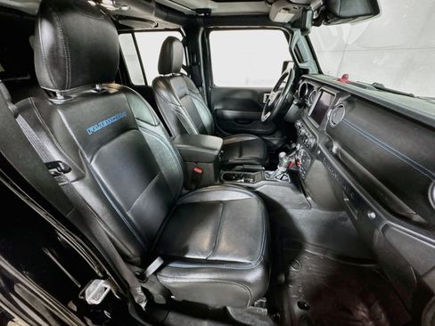 Used 2023 Jeep Wrangler Unlimited Rubicon 4xe w/ Dual Top Group AWD/4WD image 28