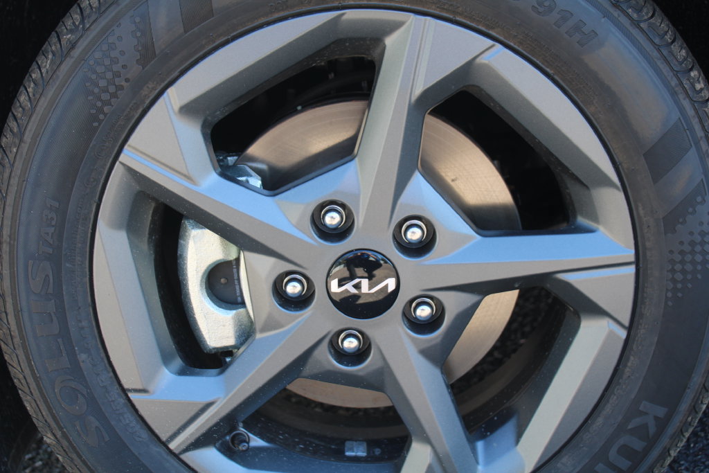 New 2026 Kia K4 FWD image 17