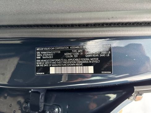 Used 2025 Volvo XC90 B5 Core w/ Protection Package Premier AWD/4WD image 16