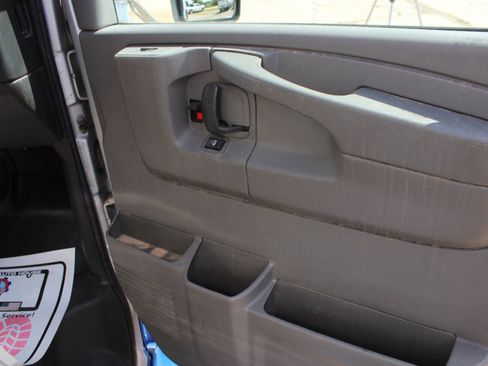 Used 2012 Chevrolet Express 3500 w/ Shuttle Bus Package image 20