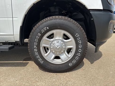 Used 2024 RAM 2500 Tradesman w/ Snow Chief Group AWD/4WD image 9