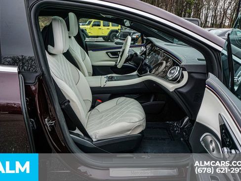 Used 2024 Mercedes-Benz EQS 580 4MATIC Sedan image 22