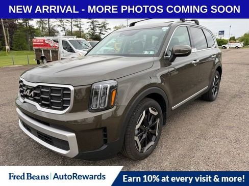 Used 2025 Kia Telluride S AWD/4WD image 3