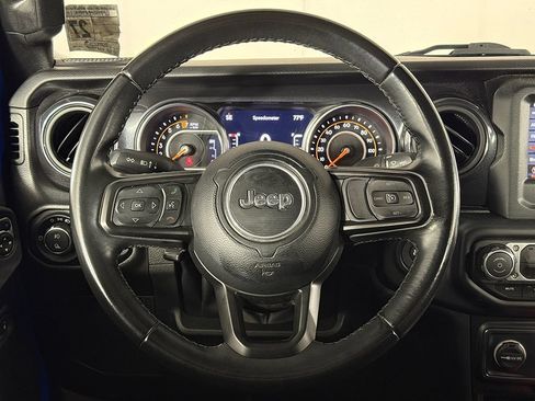 Used 2022 Jeep Gladiator Sport AWD/4WD image 29