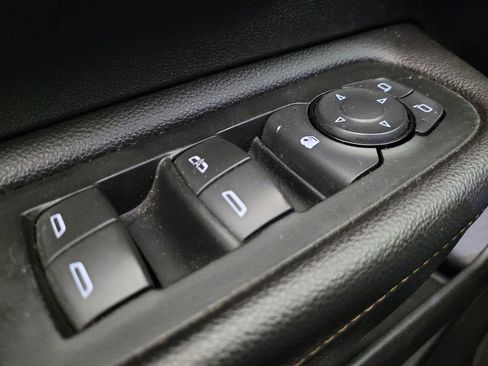 Used 2018 GMC Terrain SLE image 27